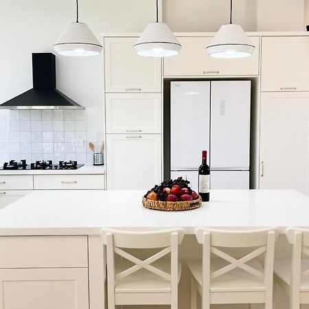 הבית הלבן בכפר בלום Villa Luaran gambar